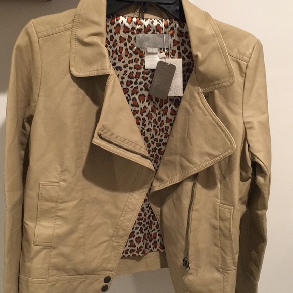 Solemio soft leather coat with zippers & packets - Picture 1 of 7